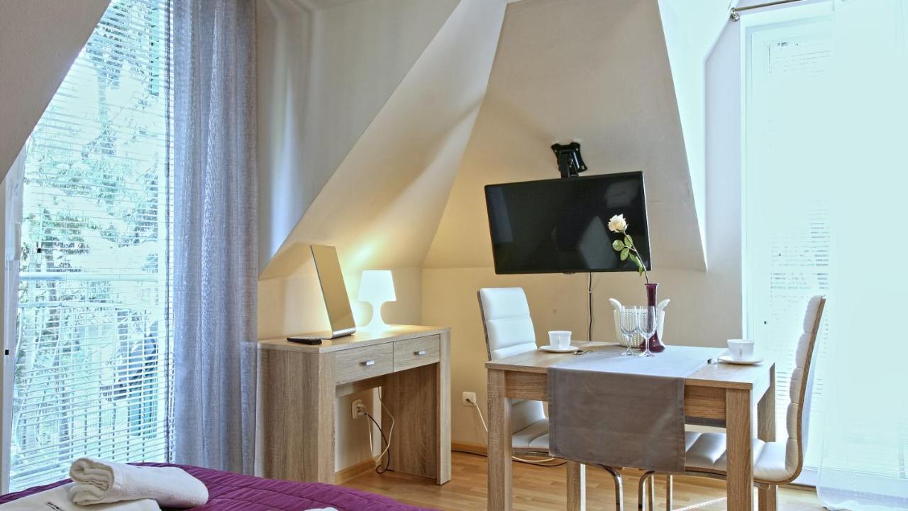 Lc Pokoje & Apartamenty Pobierowo Eksteriør billede