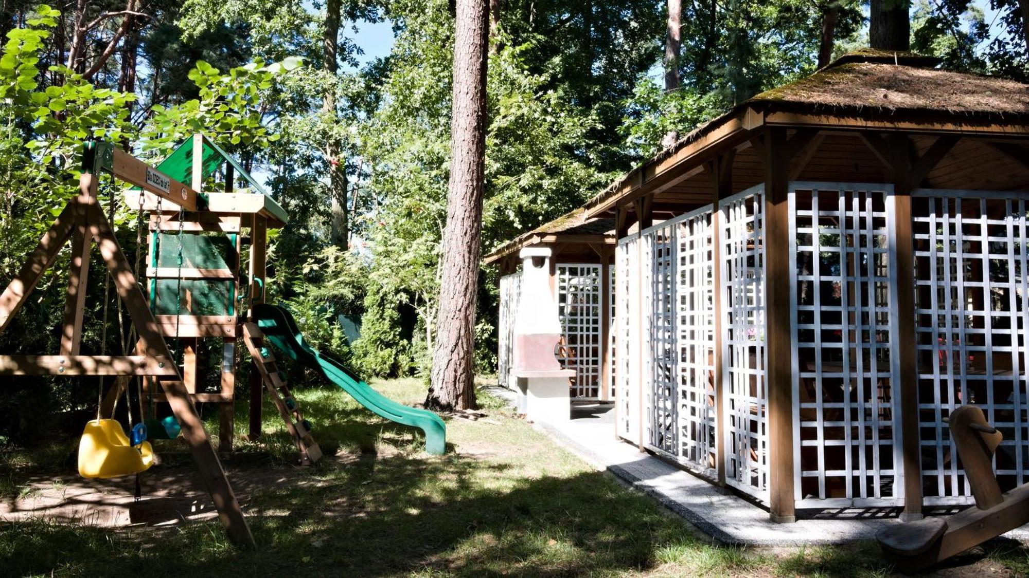 Lc Pokoje & Apartamenty Pobierowo Eksteriør billede